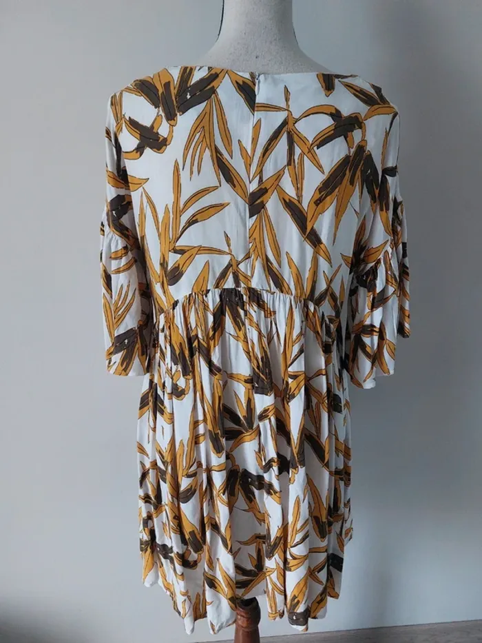 Robe courte fantaisie - photo numéro 5