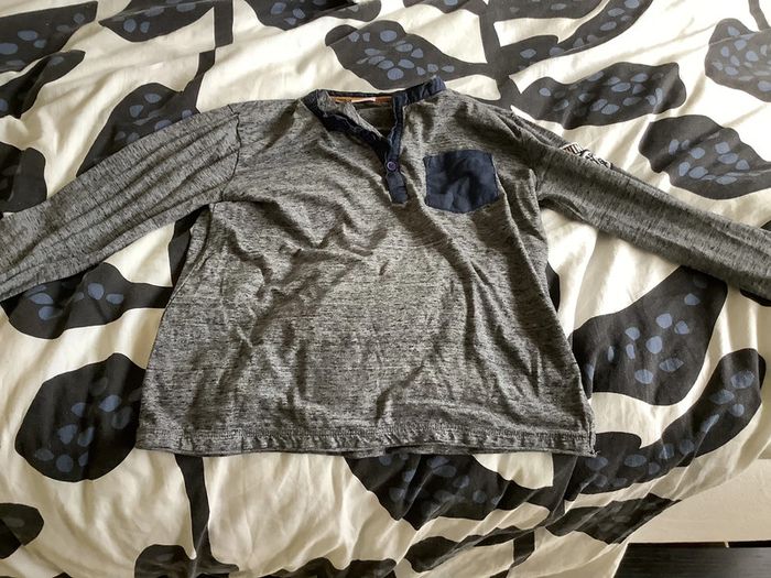 Tee shirt manches longues à bouton 12 ans tape à l’œil