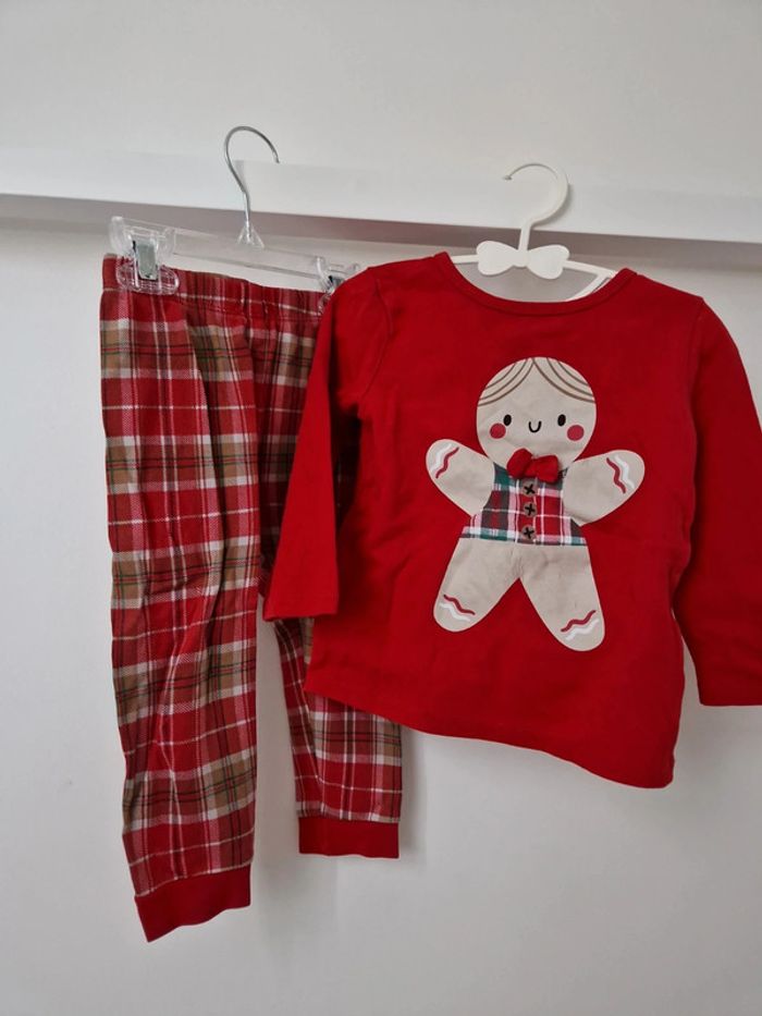 Ensemble Pyjamas pain d'épice à carreaux rouge marron 18-24mois Très bon état