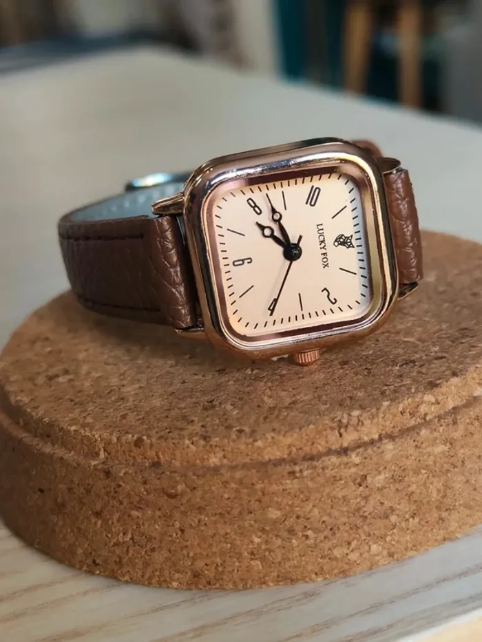 Montre carrée marron, doré, style vintage rétro - photo numéro 2