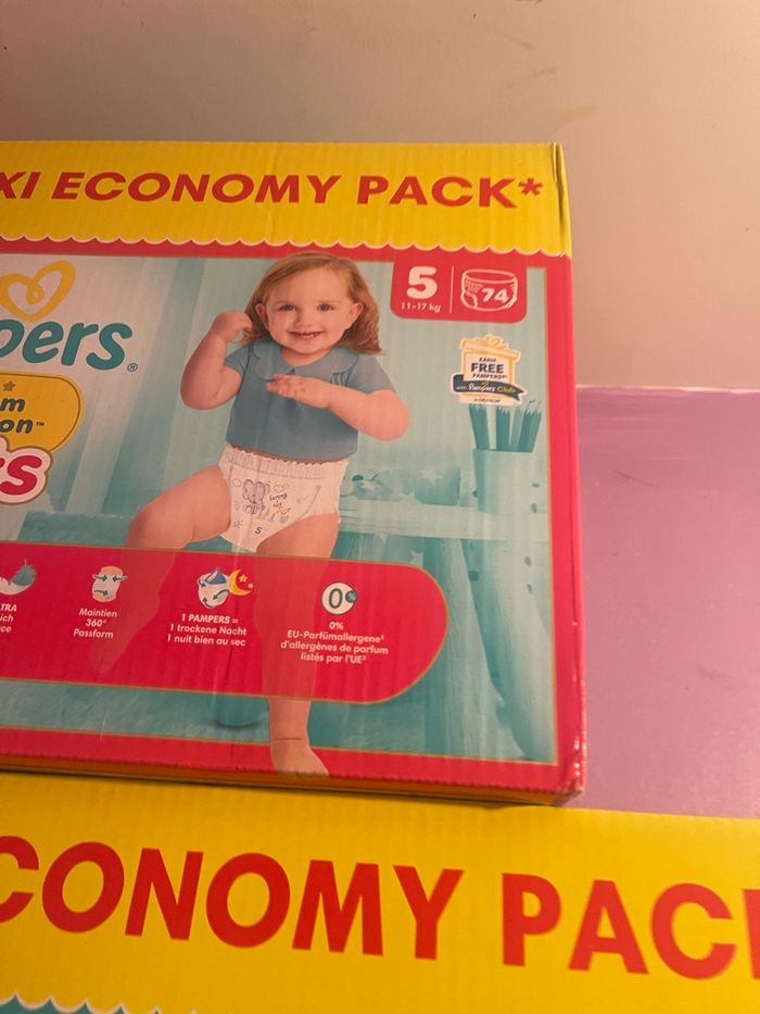 Carton de couche pampres pants (culotté ) neuf taille 5 - photo numéro 3