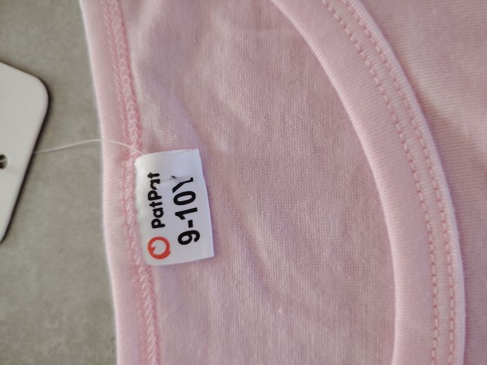 Ensemble neufs pull et jean - photo numéro 8