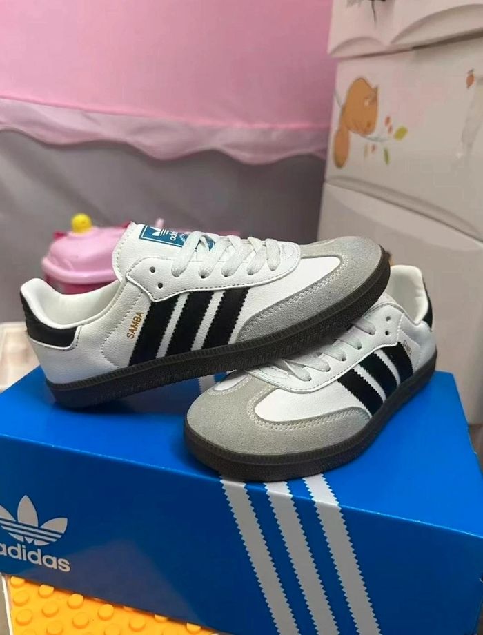 Originais Adidas Samba OG Blanc Taille 41 - photo numéro 4