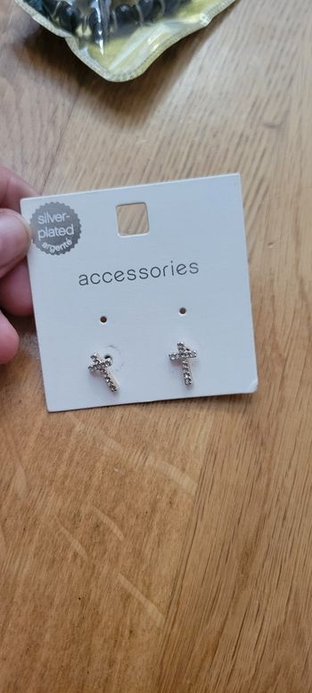 Boucles d'oreille croix
