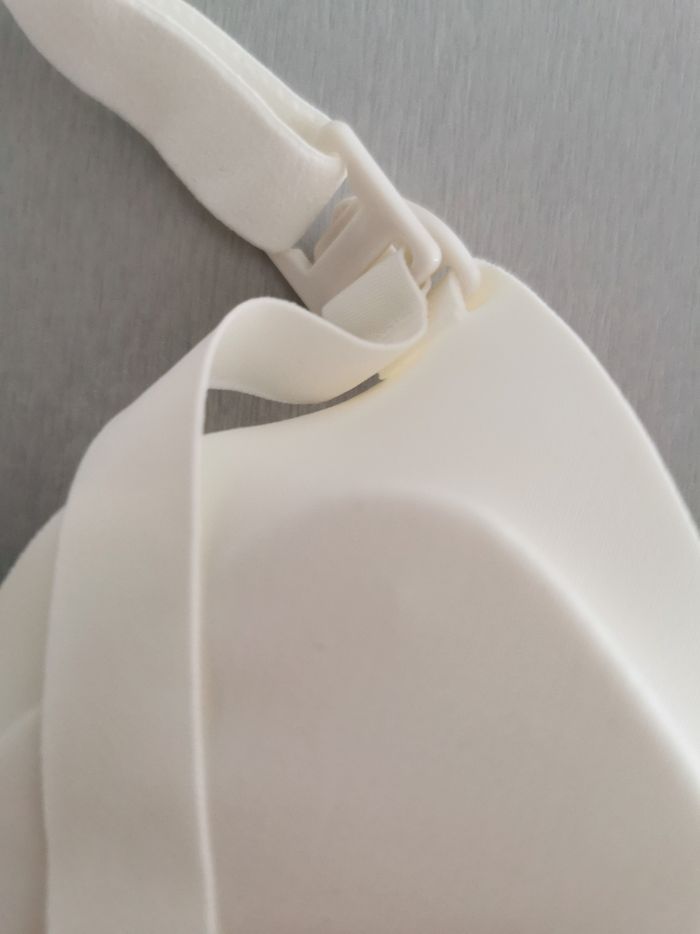 Soutien-gorge maternité jamais porté - photo numéro 7