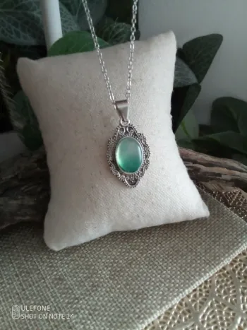Collier en pierre de jade naturelle