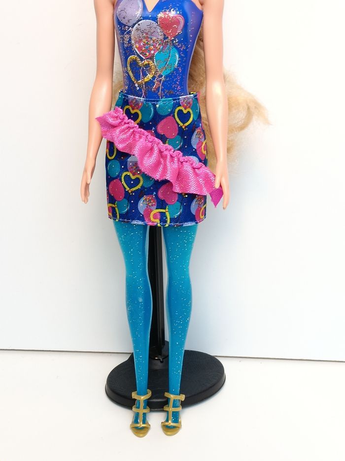 Poupée mattel barbie Color Reveal série 7 gtl82 - photo numéro 3