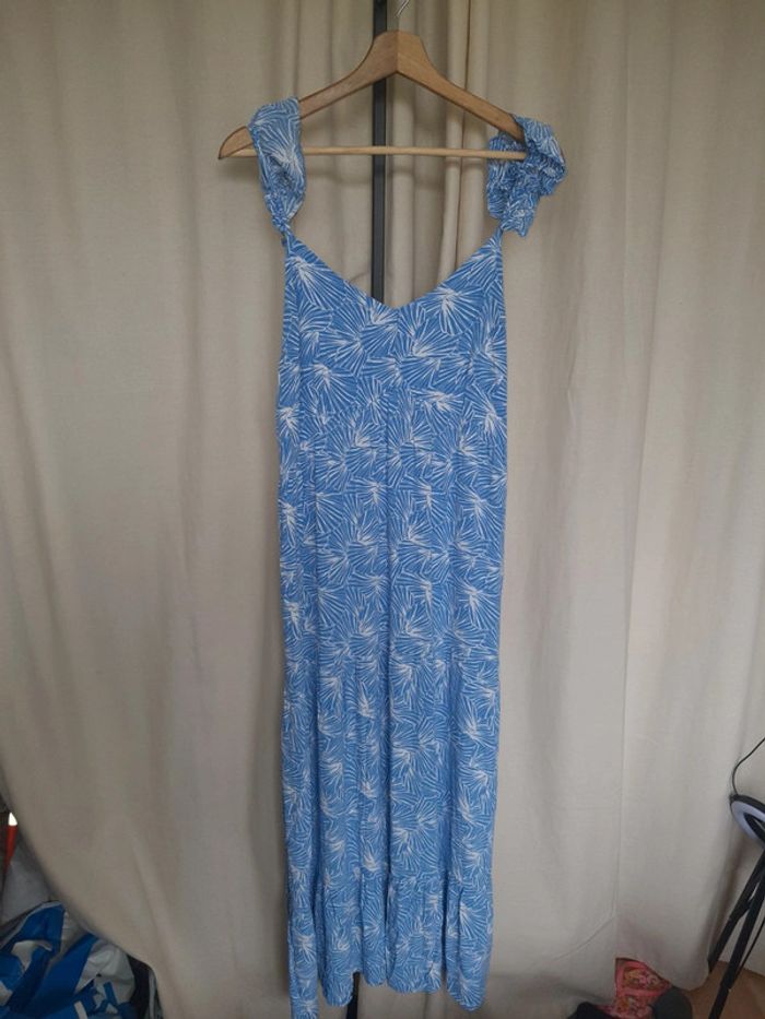 Robe bleu à motif