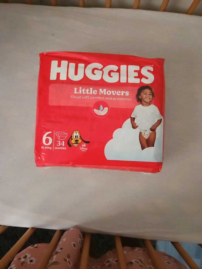 Couches Huggies