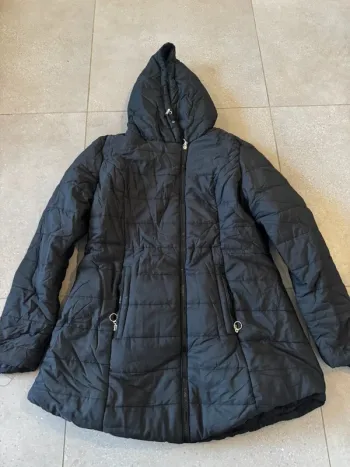 Doudoune noire longue, intérieur doux, taille M, femme, très bon état