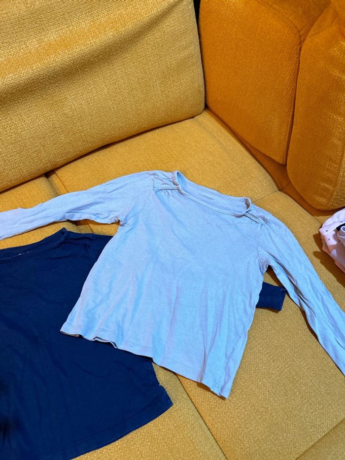 Lot de 2 tee shirts manches longues 5 ans - photo numéro 3