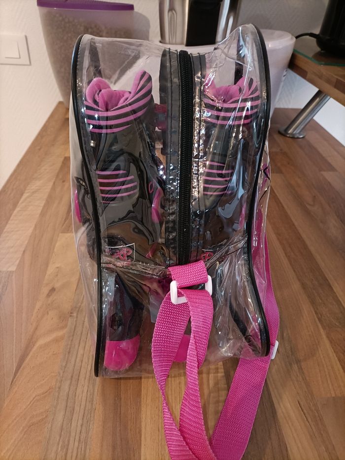 Roller noir et rose 33 à 36 cap loisirs + sacoche de rangement - photo numéro 9