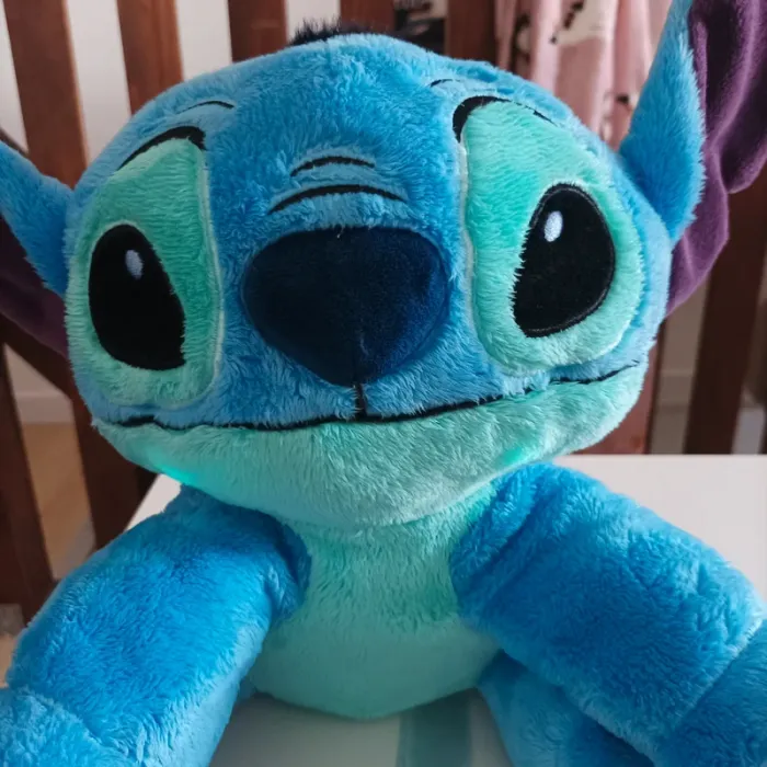 Peluche Stitch qui s'éclaire - photo numéro 2