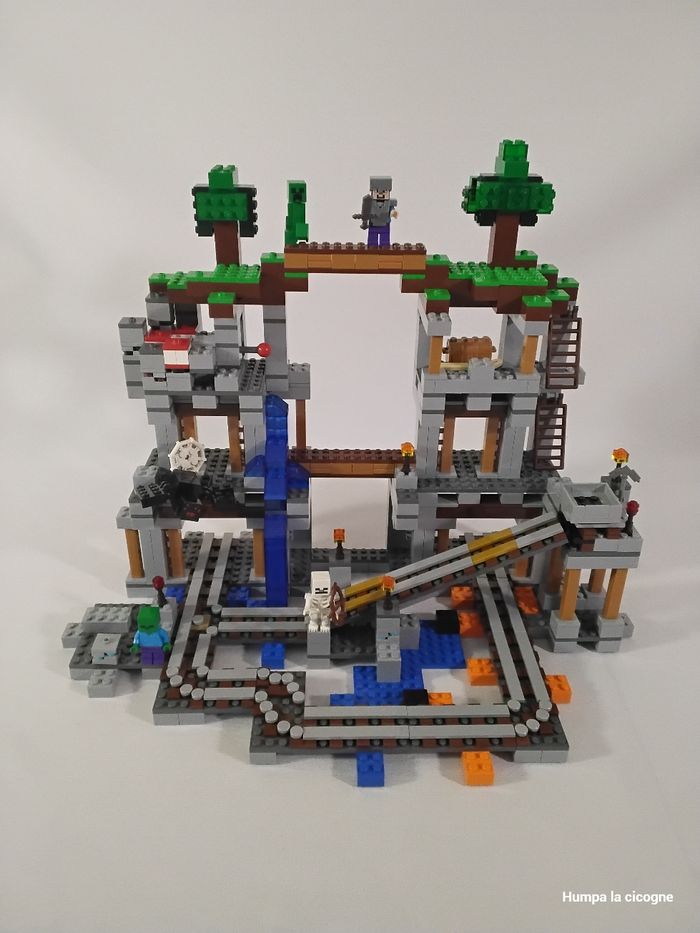Lego Minecraft 21118 (M402) - photo numéro 2
