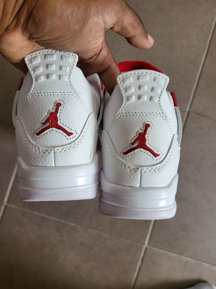 Air Jordan 4 Retro White/Red 🔥 – Taille 39 – Neuves - photo numéro 4