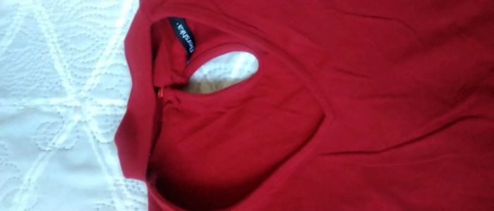 Haut rouge col montant en V neuf femme Xs bershka - photo numéro 7