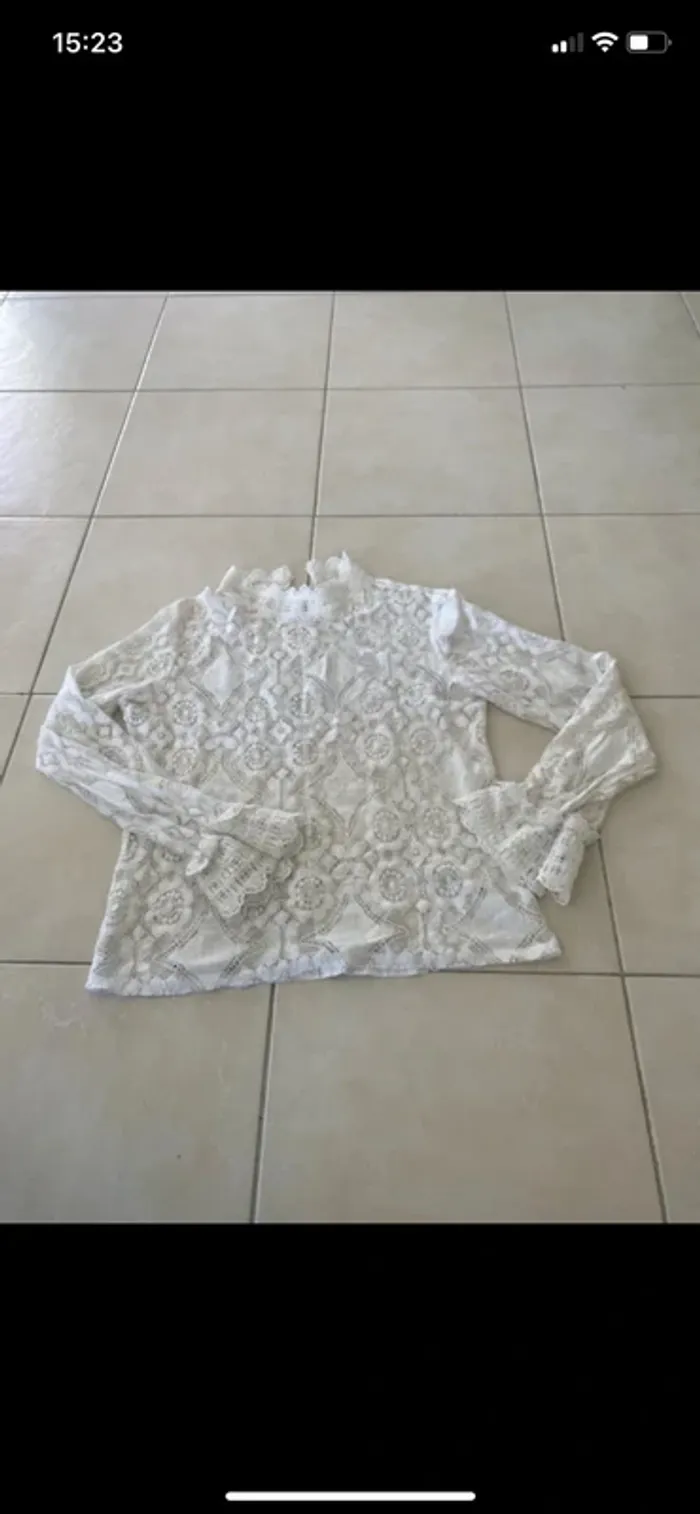 Haut en dentelle blanc femme