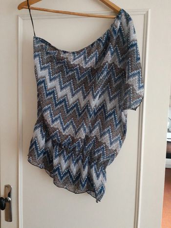 Top asymétrique marque tex