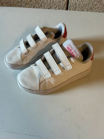 Baskets ADIDAS fille roses à scratch pointure 30