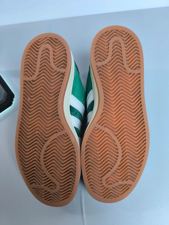 Baskets adidas campus verte et blanche pointure 42 très bon état avec boîte - photo numéro 9
