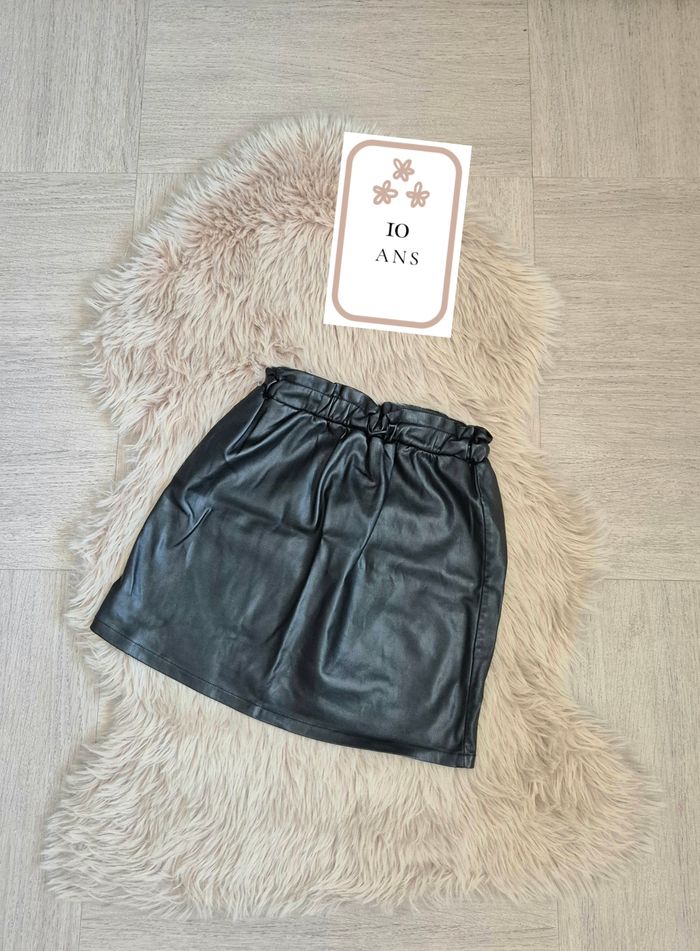 Jupe en simili cuir * Kiabi *