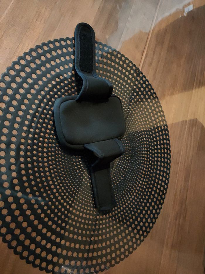 Bracelet de sport support téléphone Neuf - photo numéro 3