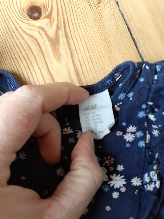 Robe à fleurs 9m H&M TBE - photo numéro 2