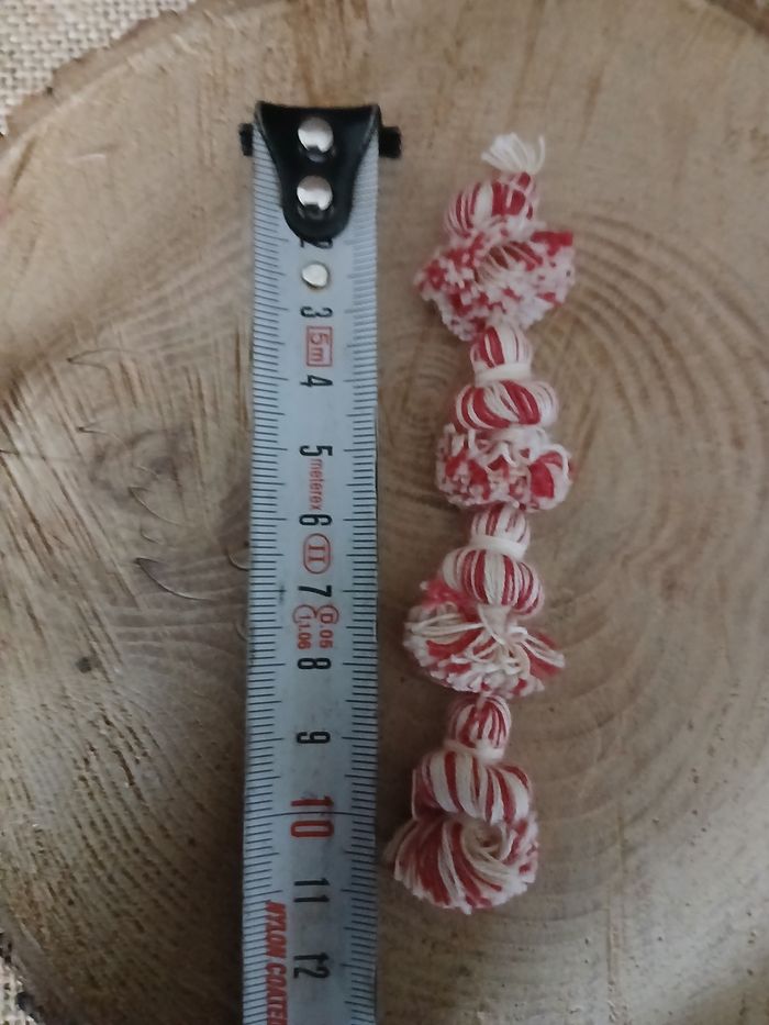 Lot de 11 pompons long glands rouge crème coudre ou autre - photo numéro 3