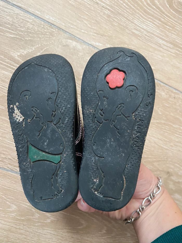 Chaussures vernies t.22 - photo numéro 6