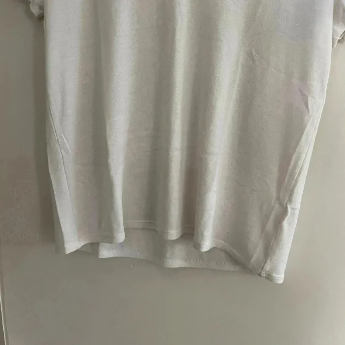 T-shirt blanc cassé Kiabi T.S, col V, manches courtes, maille fine fluide, basique chic V039 - photo numéro 4