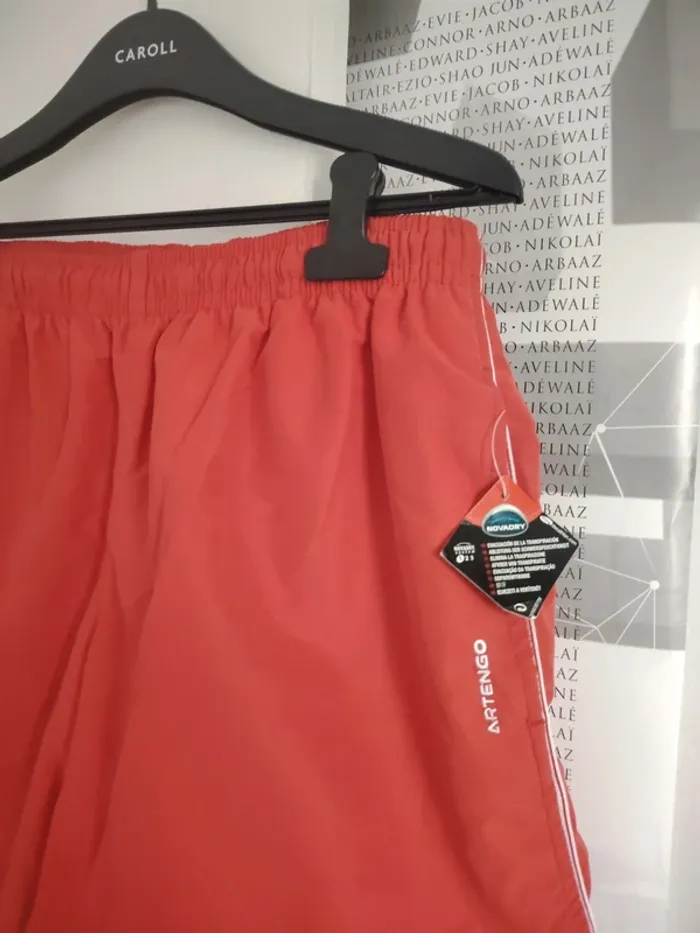 Short artengo XL neuf - photo numéro 2