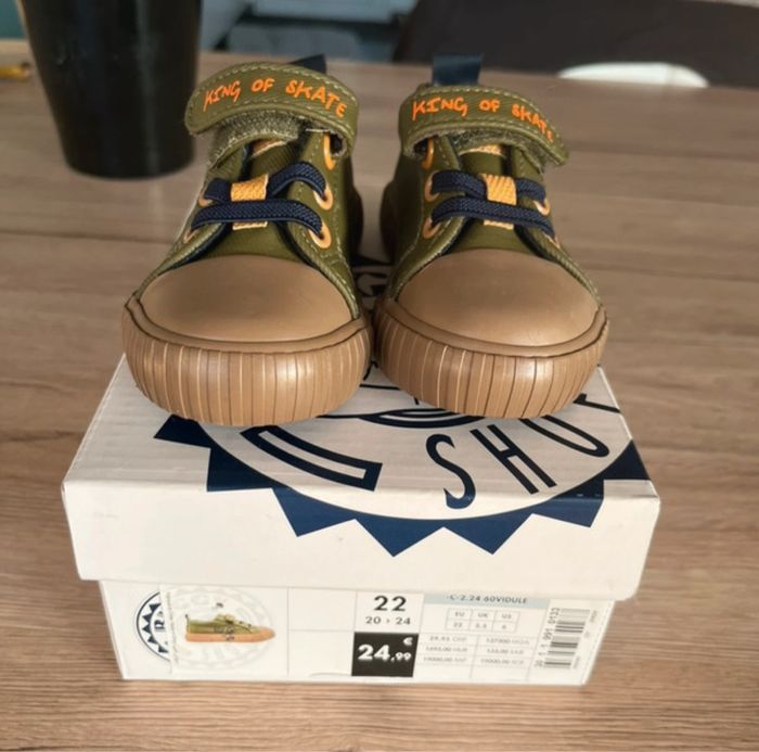 Baskets bébé - photo numéro 2