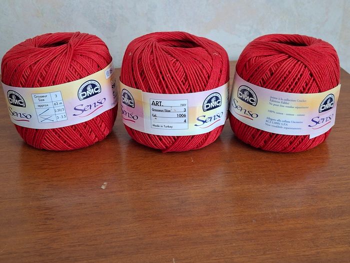 3 pelotes de fil pour crochet, rouge - photo numéro 3