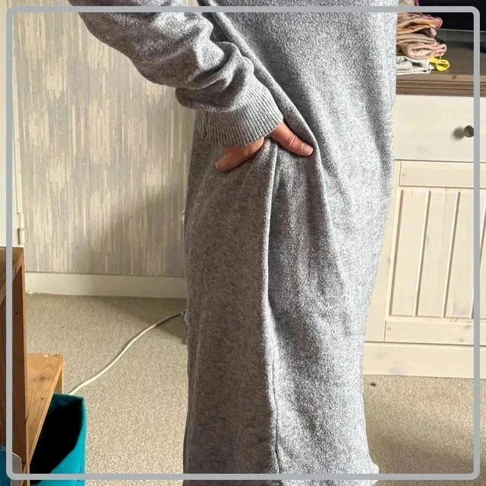 Robe taille 42/44 marque world fashion - photo numéro 4
