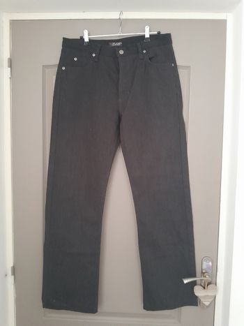 Pantalon gris Armand Thierry taille 42