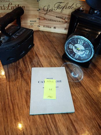 D2912 - livre "petit cathéchisme pour une année d'initiation"