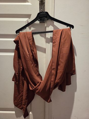 Foulard avec accroche tete