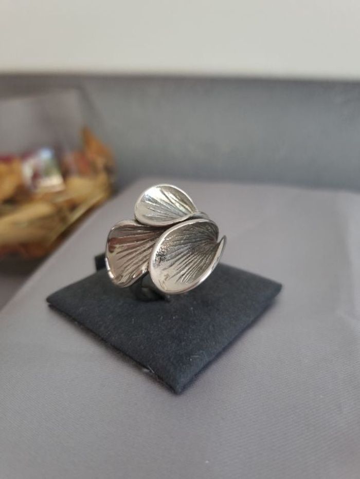 Bague fantaisie fleur