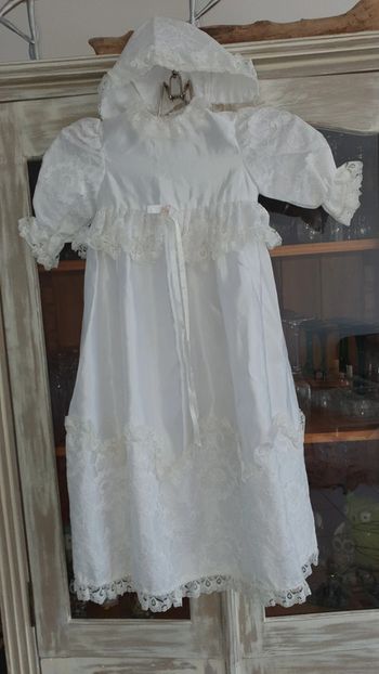 Robe de baptême