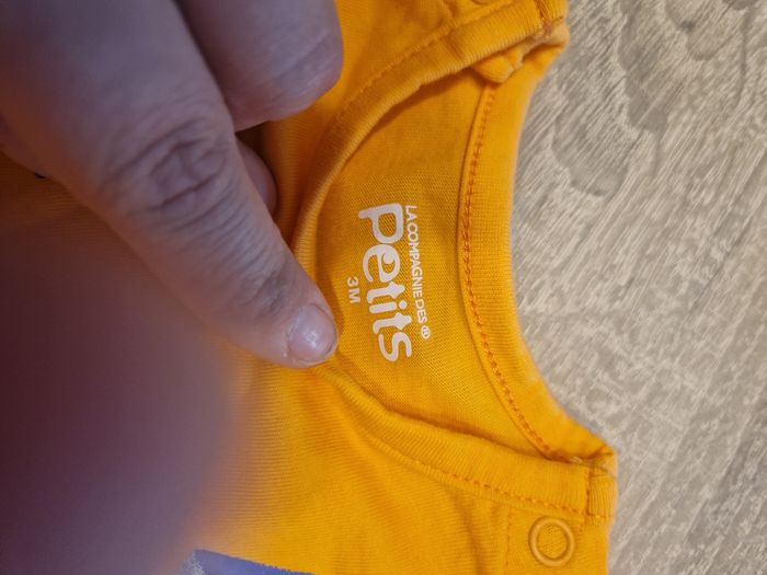 Lot 2 t shirt 3 mois - photo numéro 2