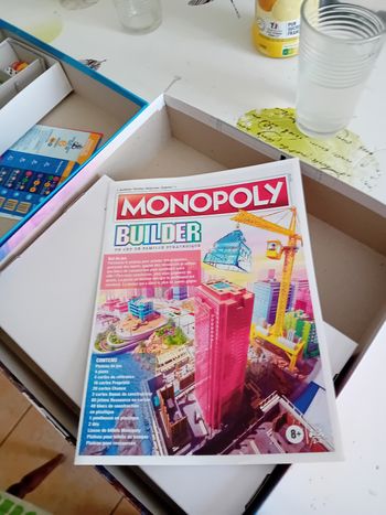 Boite jeux  monopoly  neuf