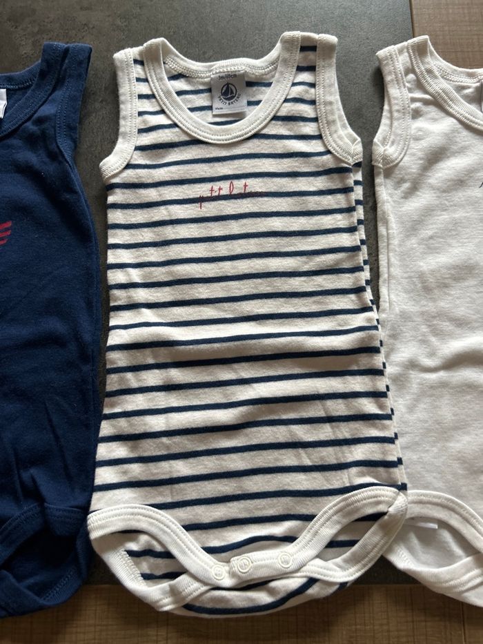 Lot de 3 Bodies manches courtes bébé taille 3 mois petit bateau - photo numéro 3