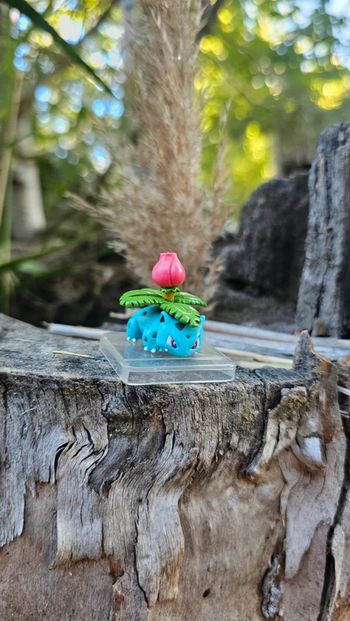 Super petite figurine Pokemon Nintendo herbizare