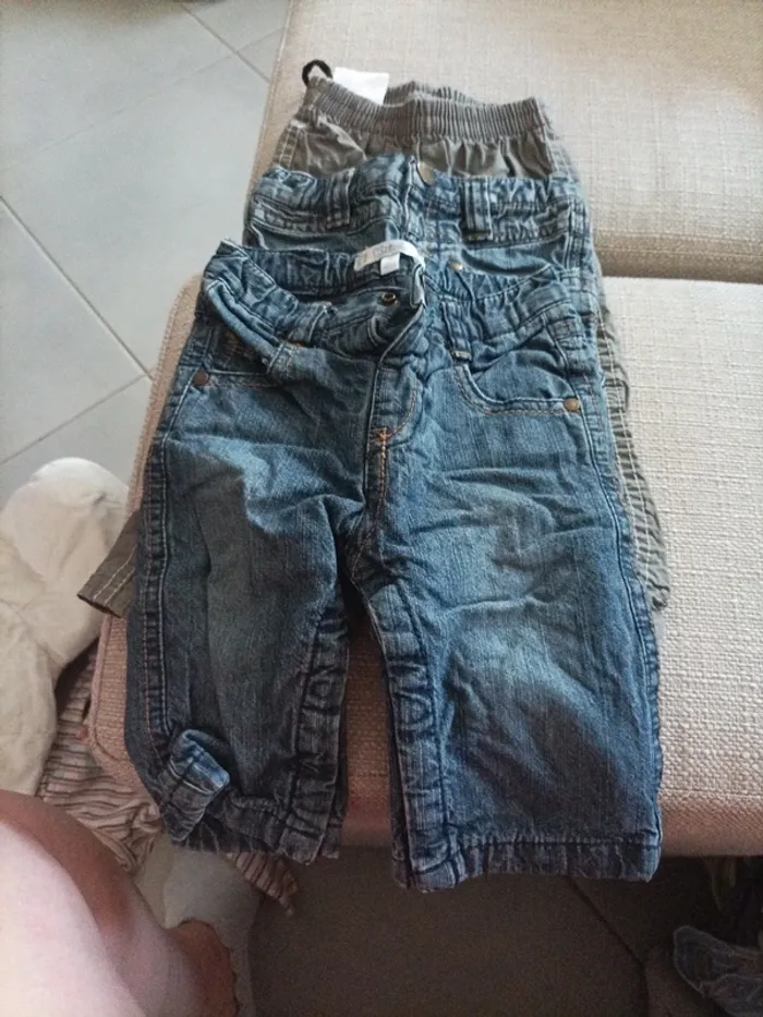 Lot pantalons - photo numéro 2