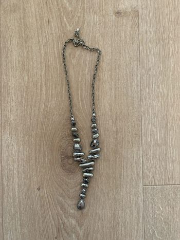 Collier strass gris