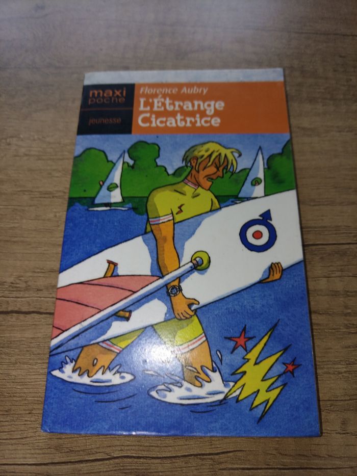 L'étrange cicatrice par Florence Aubry