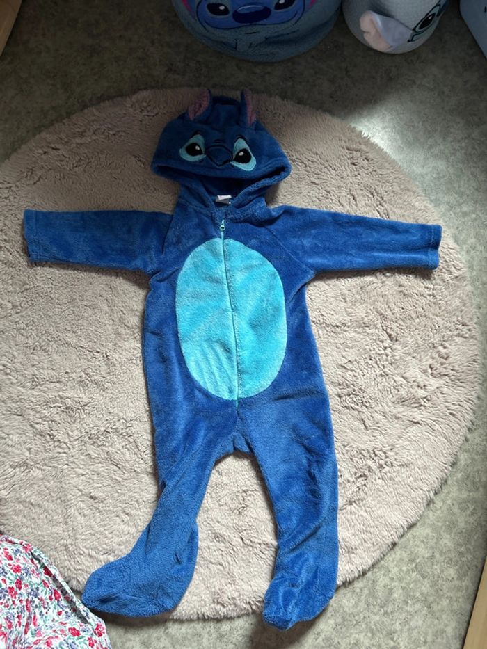 Combinaison stitch