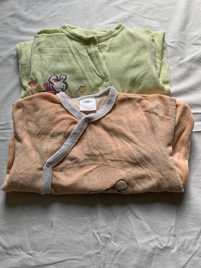 2 pyjamas 1 pièce 2 ans