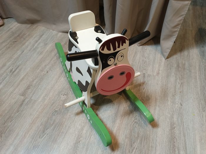 Bascule en bois vache