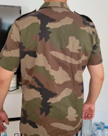 Chemise militaire
